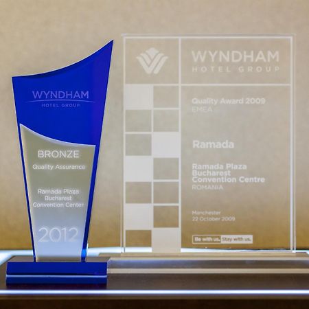 Ramada Plaza By Wyndham Bucharest Convention Center Hotel Exterior foto