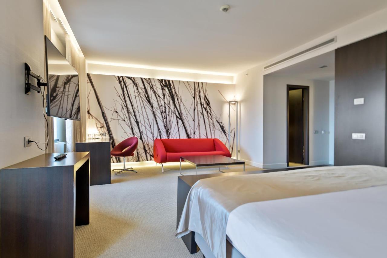 Ramada Plaza By Wyndham Bucharest Convention Center Hotel Exterior foto