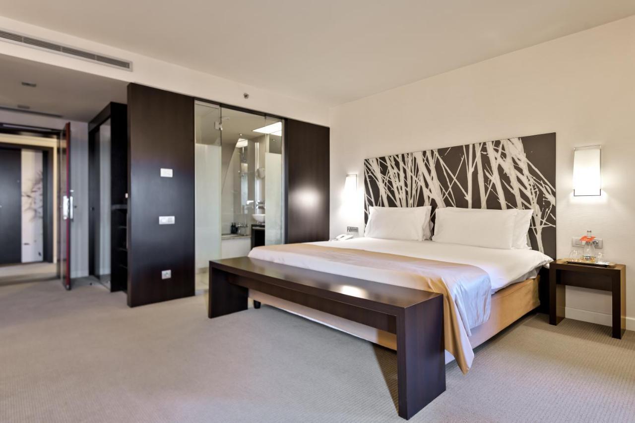 Ramada Plaza By Wyndham Bucharest Convention Center Hotel Exterior foto