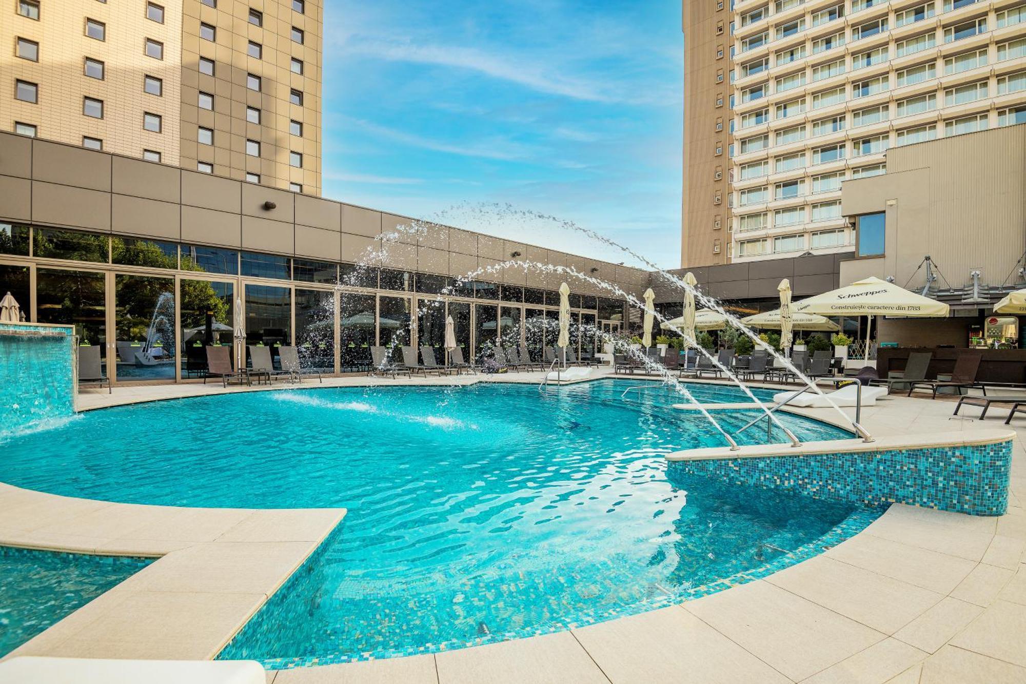 Ramada Plaza By Wyndham Bucharest Convention Center Hotel Exterior foto