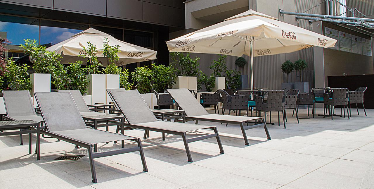 Ramada Plaza By Wyndham Bucharest Convention Center Hotel Exterior foto
